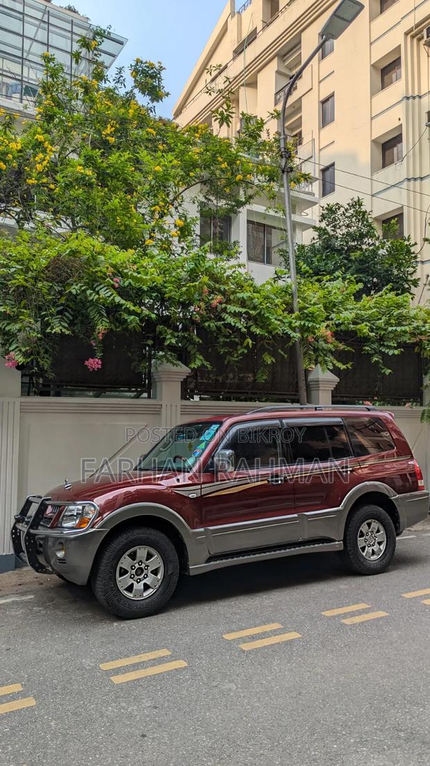 Mitsubishi Pajero 2004 Maroon
