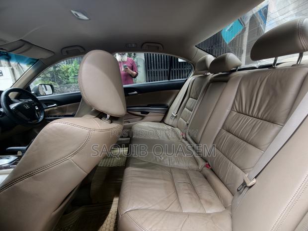 Honda Accord 2.0 Sedan Automatic 2012 Silver