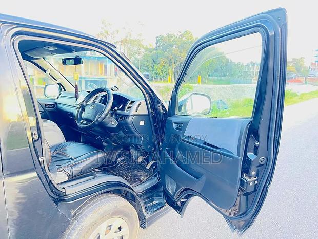 Toyota Noah 2011 Black