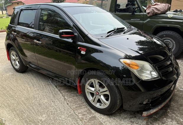 Toyota IST 2003 Black