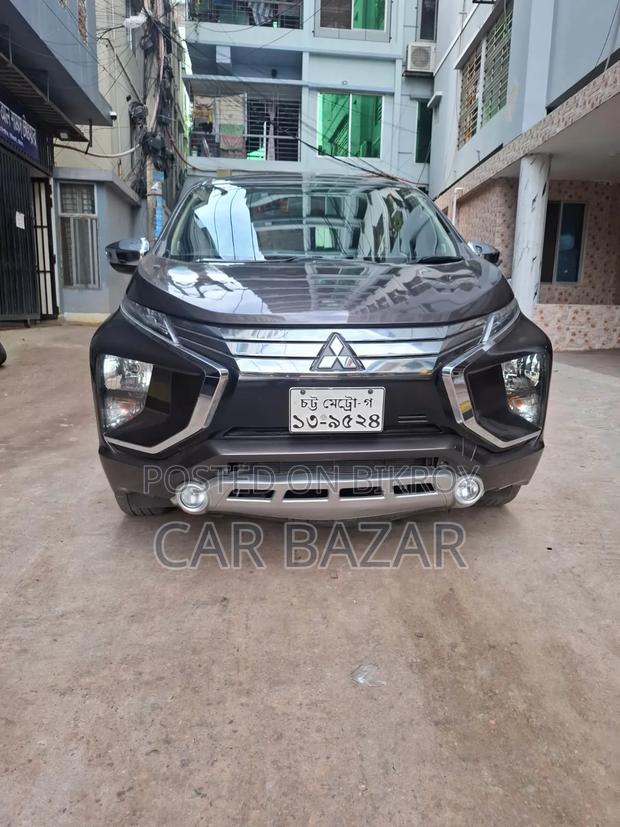 Mitsubishi Xpander GLS 2019 Gray