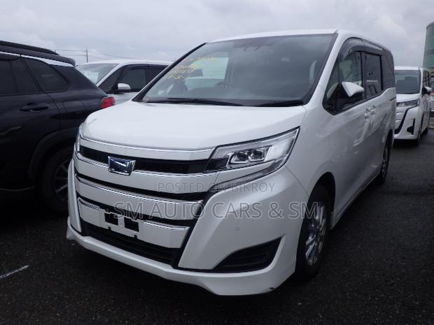 Toyota Noah 2021 Pearl