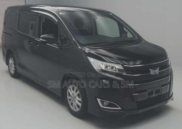 Toyota Noah 2021 Black