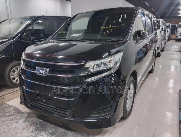 Toyota Noah 1.8 FWD Hybrid (7 seater) 2021 Black