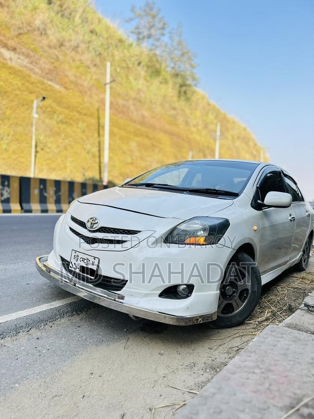 Toyota Belta 2005 White