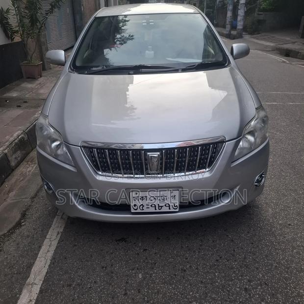 Toyota Premio 2012 Silver