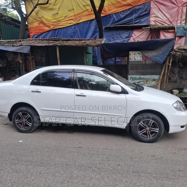 Toyota Corolla 2004 White