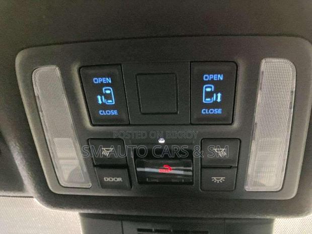 Toyota Voxy Hybrid S-Z 2WD 7-Seater 2022 Black