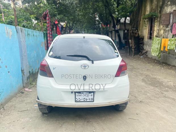 Toyota Vitz 2014 White