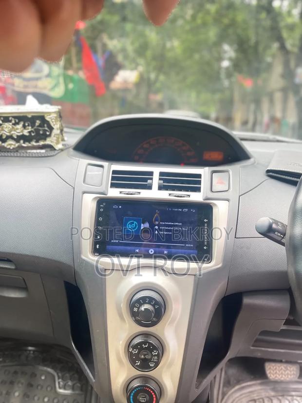 Toyota Vitz 2014 White