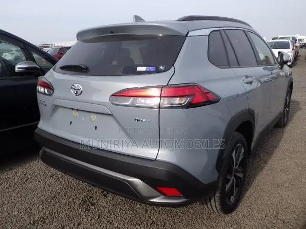 Toyota Corolla Cross 1.8 Hybrid AWD 2021 Gray