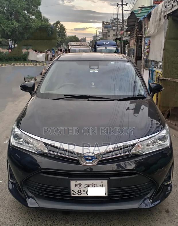 Toyota Corolla Fielder 1.5 Hybrid FWD 2020 Black