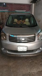 Toyota Noah 2.0 143hp AWD (7 Seater) 2012 Silver for sale