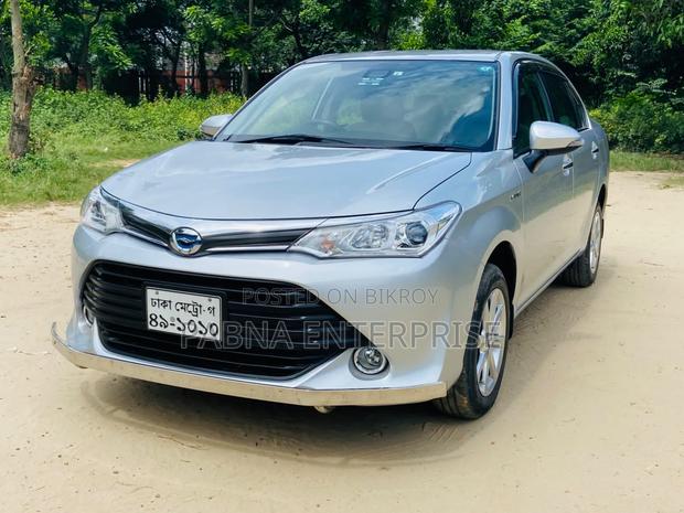 Toyota Axio 2017 Silver