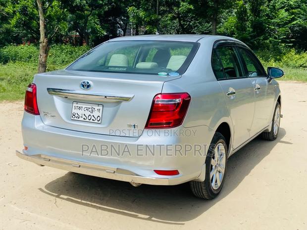 Toyota Axio 2017 Silver