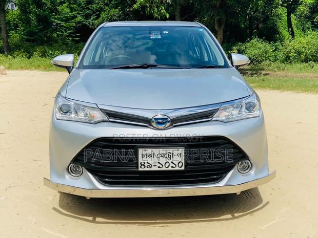 Toyota Axio 2017 Silver