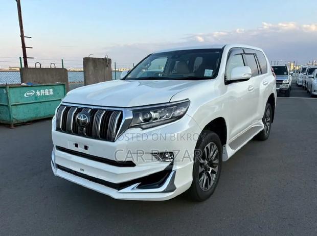 Toyota Land Cruiser Prado 2.7 2023 Pearl