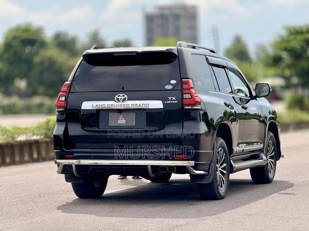 Toyota Land Cruiser Prado 2.7 i 2012 Black