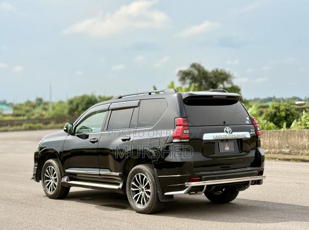 Toyota Land Cruiser Prado 2.7 i 2012 Black