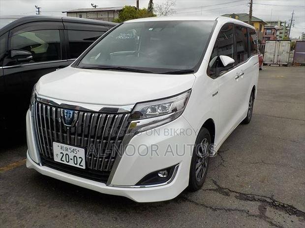 Toyota Esquire 1.8 FWD Hybrid (7 seater) 2021 Pearl