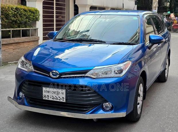 Toyota Corolla Fielder 2016 Blue