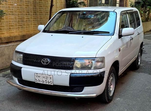 Toyota Probox 2004 White