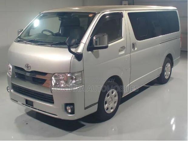 Toyota GranAce 2021 Silver