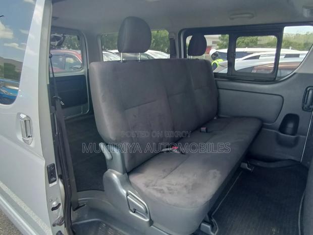 Toyota GranAce 2021 Silver