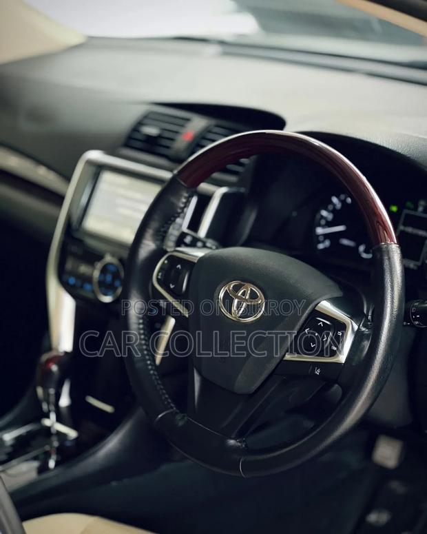 Toyota Premio 2021 Pearl