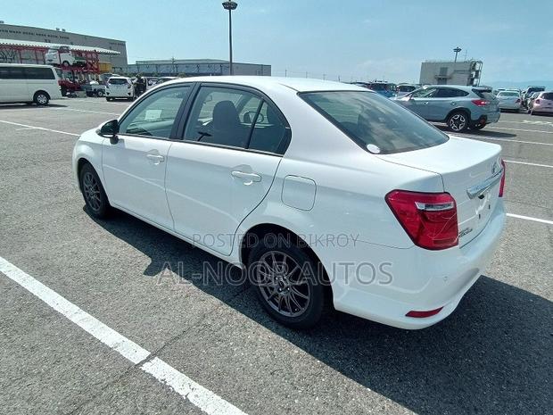 Toyota Axio 2021 Pearl