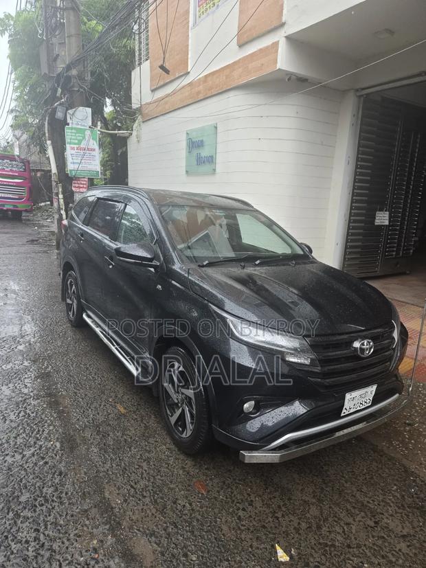Toyota Rush 1.5 RWD 2018 Black