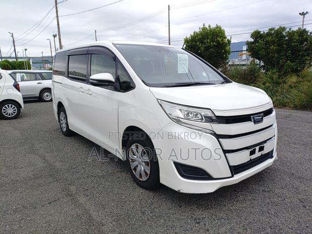 Toyota Noah 2021 Pearl