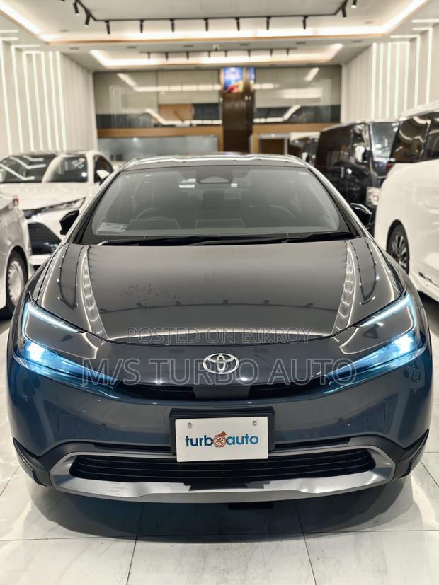 Toyota Prius 2023 Gray