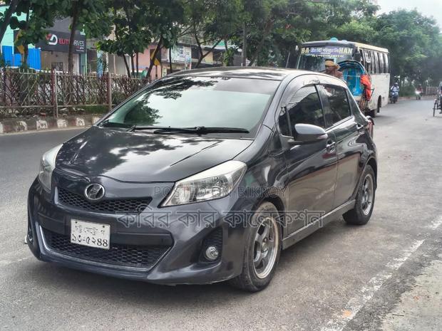 Toyota Vitz 2011 Matt Black