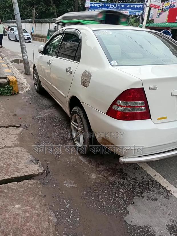 Toyota Corolla 2004 White