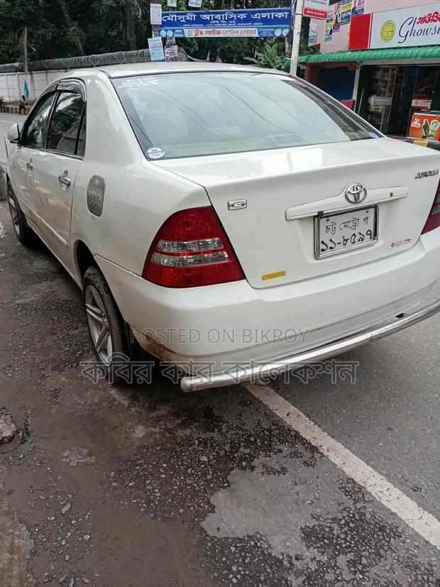 Toyota Corolla 2004 White