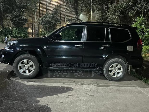 Toyota Land Cruiser Prado 2004 Black