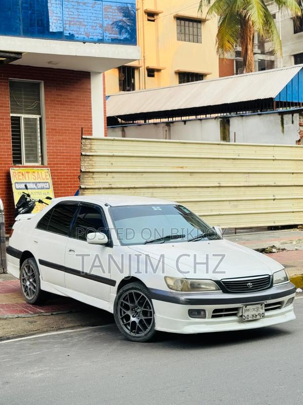 Toyota Corona Premio 1999 White