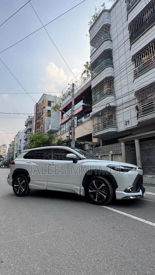 New Toyota Corolla Cross 2024 Pearl