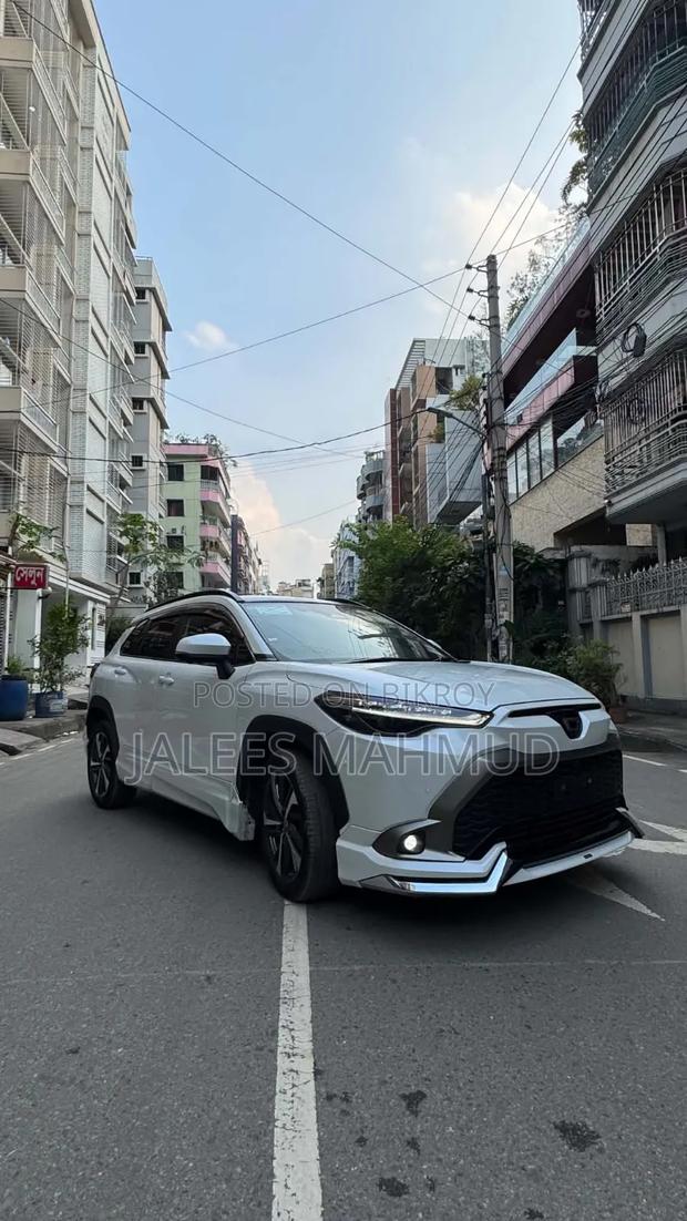 New Toyota Corolla Cross 2024 Pearl