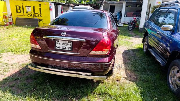 Nissan Sunny 2005 Red