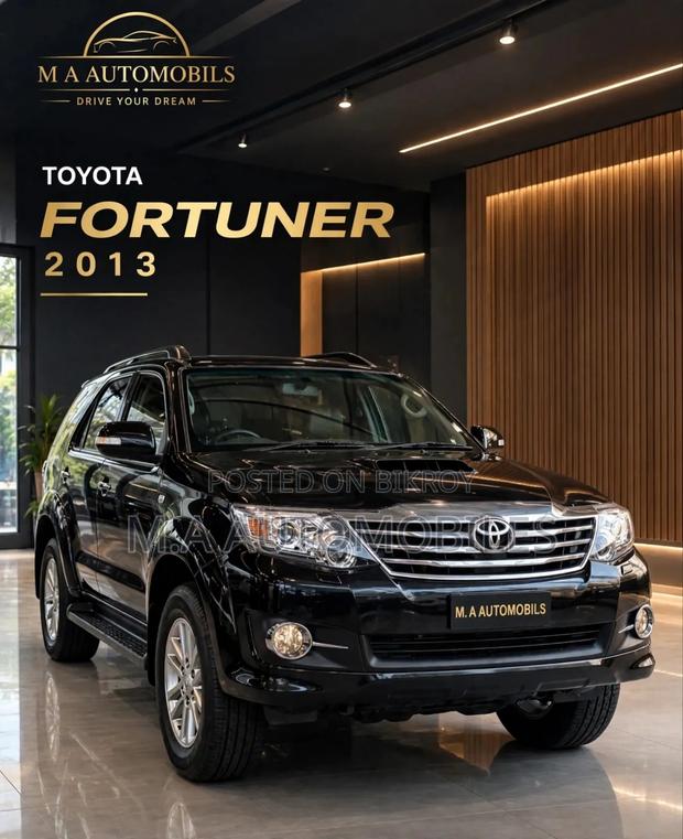 Toyota Fortuner 2013 Black