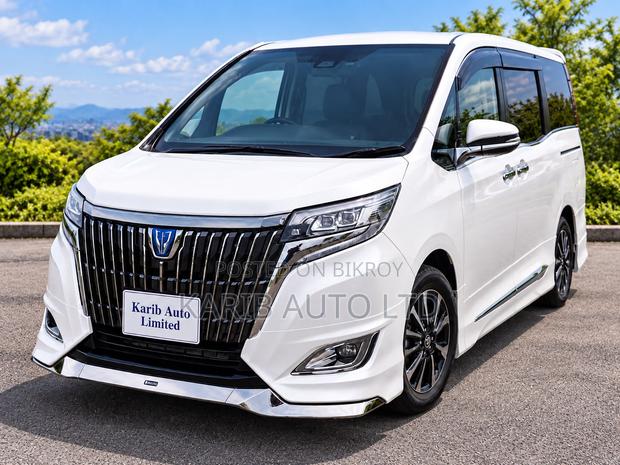 Toyota Esquire 1.8 FWD Hybrid (7 seater) 2020 Pearl