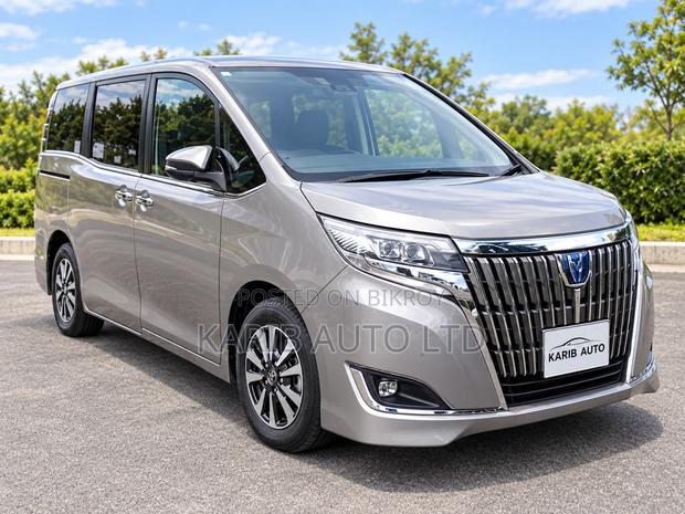 Toyota Esquire 1.8 FWD Hybrid (7 seater) 2021 Brown
