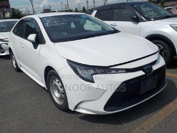 Toyota Corolla 2021 Pearl