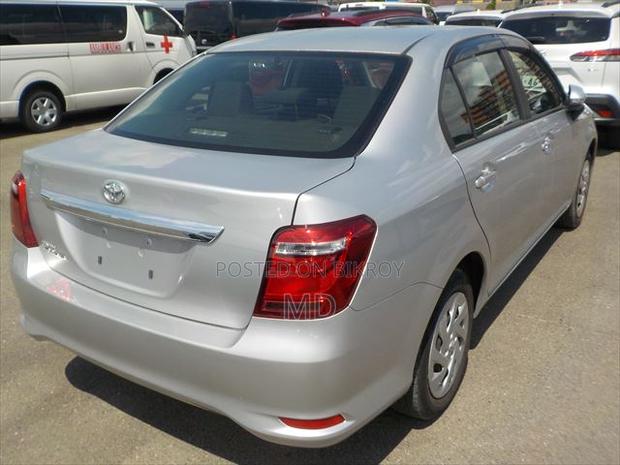 Toyota Axio 2021 White