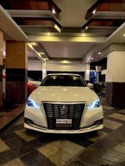 Toyota Crown 2016 Pearl for sale
