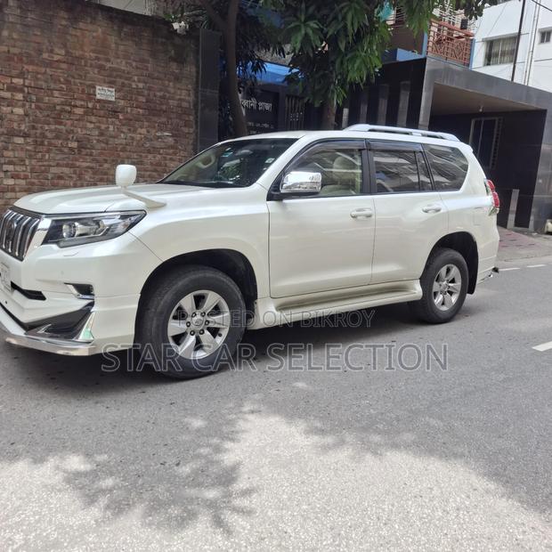 Toyota Land Cruiser Prado 2017 Pearl