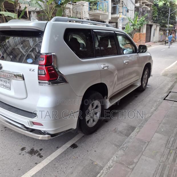 Toyota Land Cruiser Prado 2017 Pearl