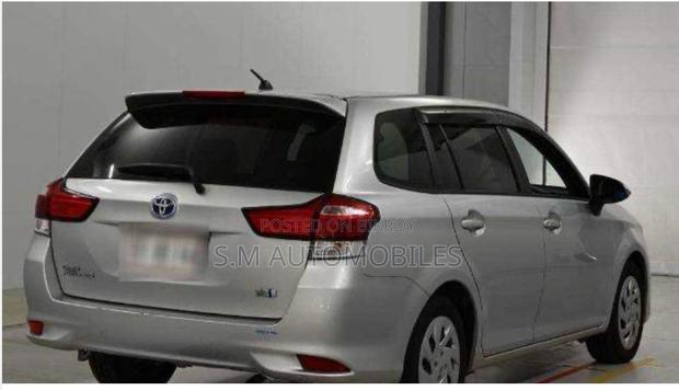 Toyota Corolla Fielder 1.5 Petrol AWD 2021 Silver